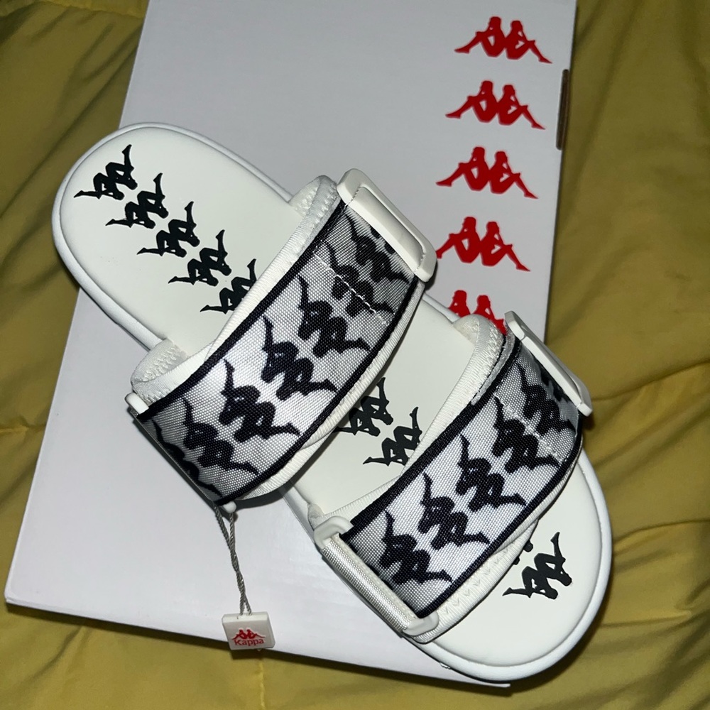 I got these kappa slides Size 6 in kids they’re also 100% REAL !!